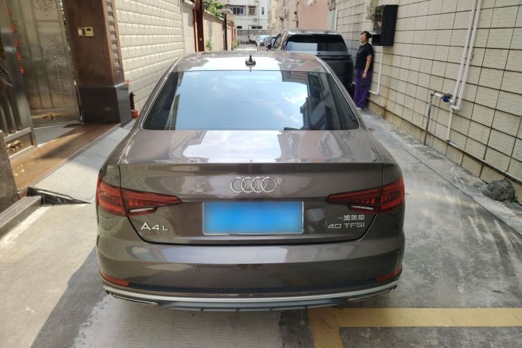 Used Audi A4L 2019 40 TFSI Fashion Edition China VI Emission Standard