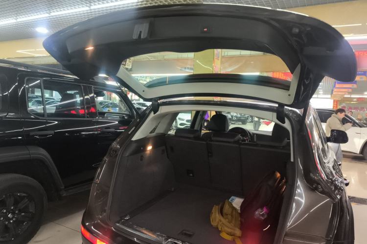 Used Audi Q5 2017 Plus 40 TFSI Technology Model