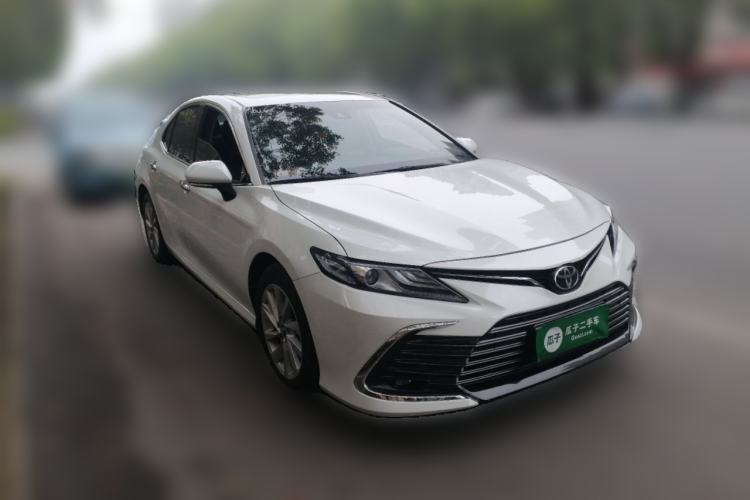 Used Toyota Camry 2021 2.0G Luxury Edition Front Right 45 Deg