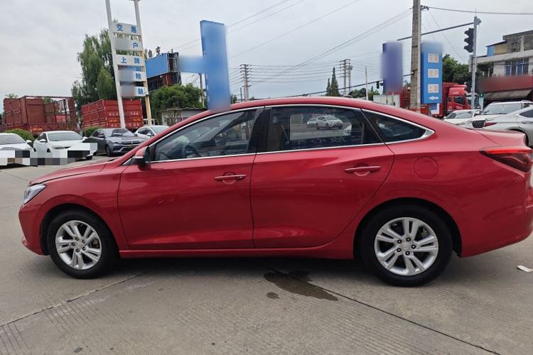 Used Changan Eado 2019 High-Energy Edition 1.6L GDI Manual Pioneer Model China VI Standard
