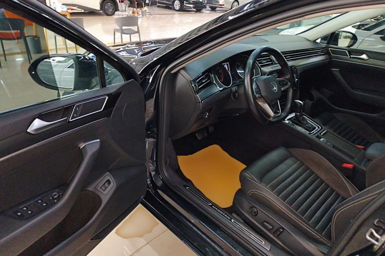 Used Volkswagen Magotan 2020 330TSI DSG Leading Model
