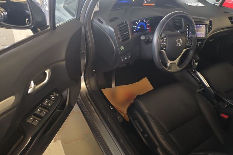 Used Honda Civic 2014 1.8L automatic luxury edition