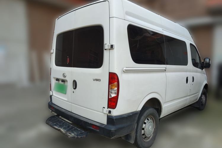 Used SAIC MAXUS Xintu V80 2019 2.5T Classic Edition 6-Speed Manual – Aoyuntong Modified Version Short Wheelbase Mid-Height Roof 5/6 Seats Rear Right 45 Deg