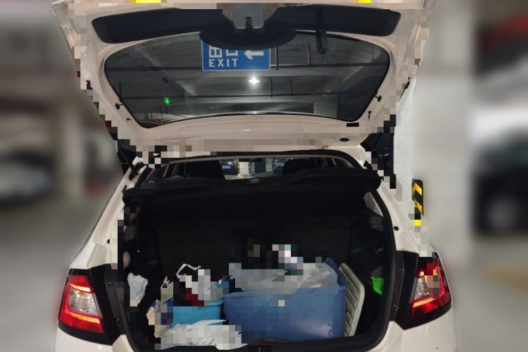 Used Skoda Fabia 2017 1.4L Automatic Car Enjoy Edition Trunk