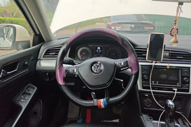 Used Volkswagen Lamando 2019 230TSI DSG Vision Edition China VI Standard Steering Wheel