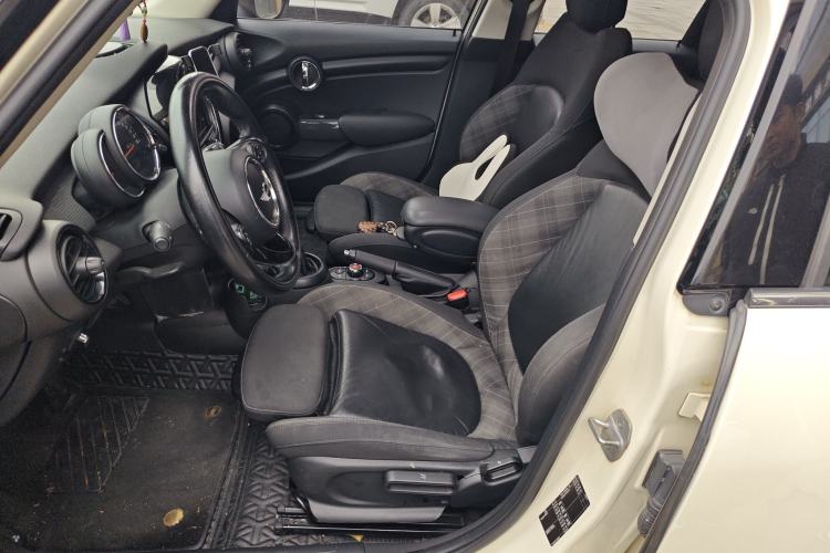 Used MINI MINI 2016 1.5T COOPER Five-Door Edition