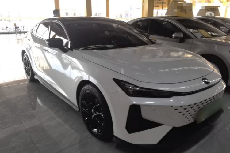 Used CHANGAN UNI-V 2024 1.5T Prestige Edition
