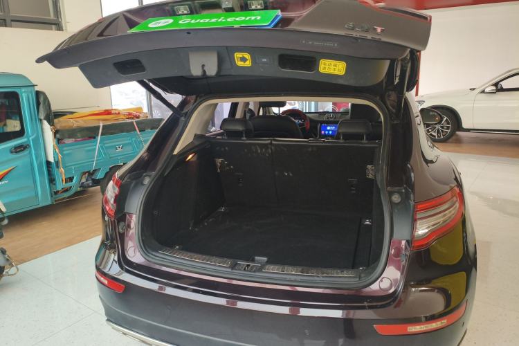 Used Zotye SR9 2017 2.0T Automatic Ultimate Dream Edition
