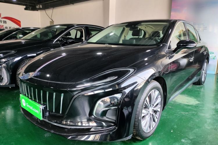 Used Hongqi E-QM5 2022 431 km Charge & Enjoy Edition