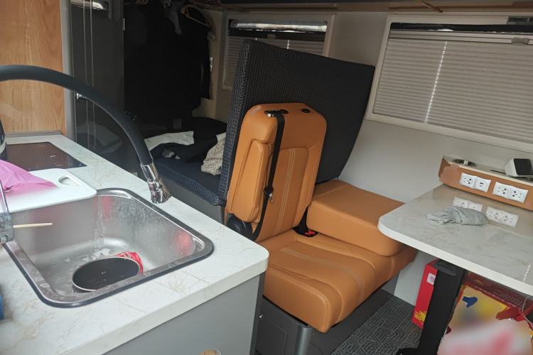 Used CHANGAN Fengjing RV Supreme Edition Left Rear Seat