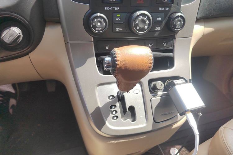 Used Kia VQ 2011 2.7 Comfort Edition
