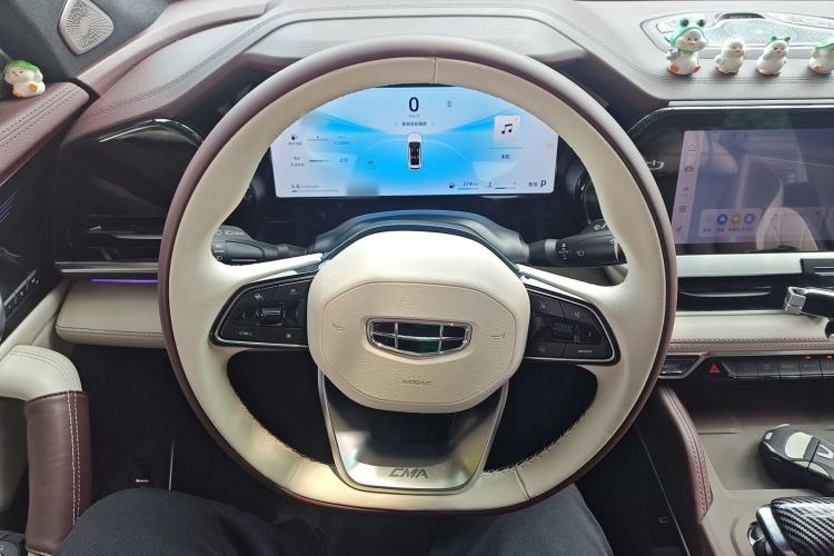 Used Geely Auto Monjaro L 2024 2.0TD High-Power Automatic Two-Wheel Drive Yunqi Version Steering Wheel