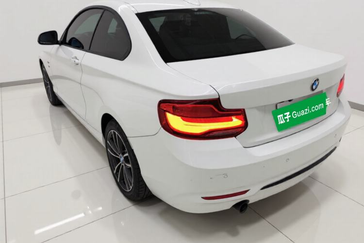 Used BMW 2 Series 2018 220i Sport Design Package Exterior 2