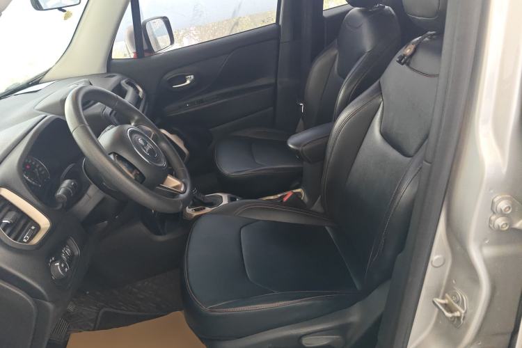 Used Jeep Renegade 2016 1.4T Automatic High-Energy Version
