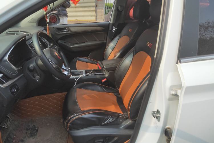 Used Roewe RX5 2016 20T Two-Wheel Drive Automatic Internet Smart Edition
