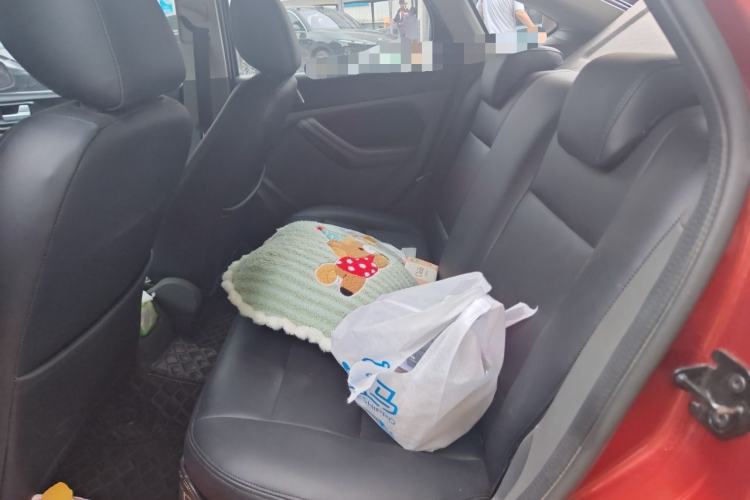 Used Ford Focus 2013 Hatchback Classic 1.8L Automatic Base Model
