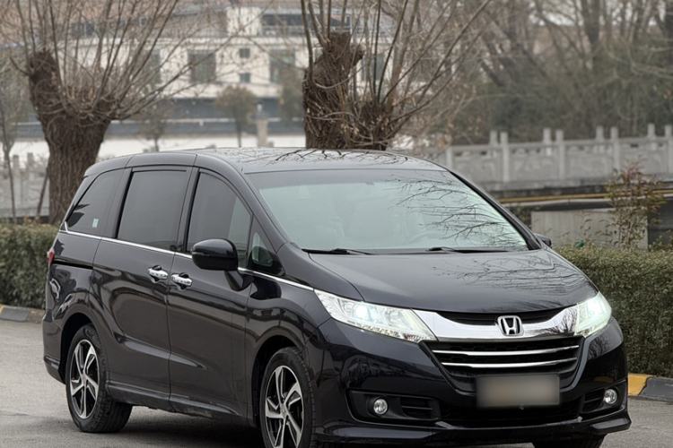 Used Honda Odyssey 2015 Revised 2.4L Luxury Edition