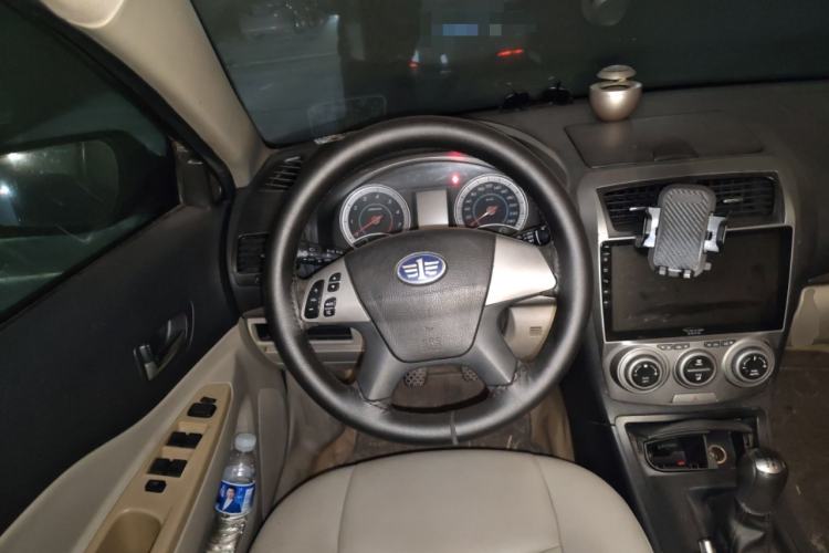 Used Bestune B50 2012 1.6L manual fashion version