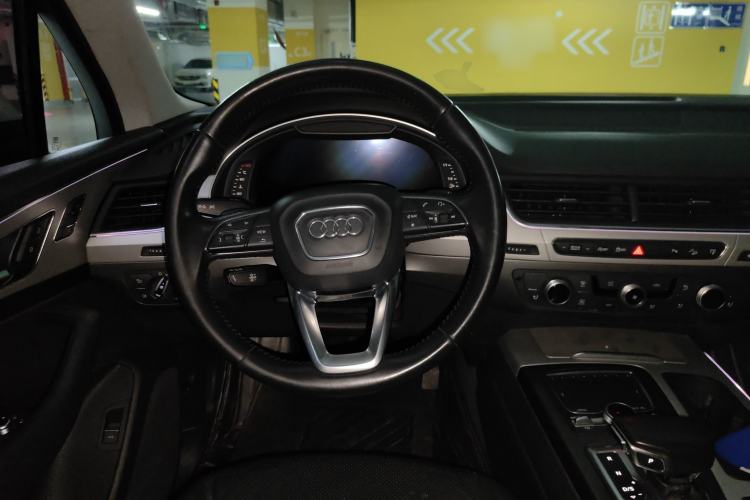 Used Audi Q7 2016 45 TFSI Technology Edition
