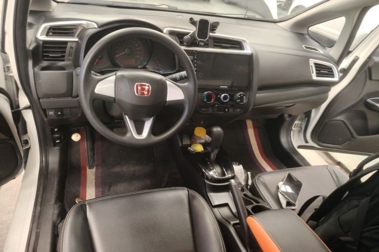 Used Honda Fit 2018 1.5L CVT Comfort Sunroof Version Center Console