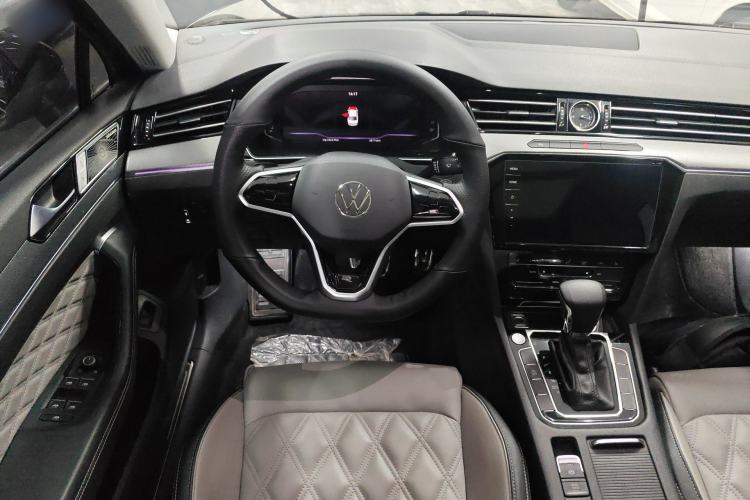 Used Volkswagen Magotan 2023 2 Million Units Limited Edition 280TSI DSG Leading Version Steering Wheel