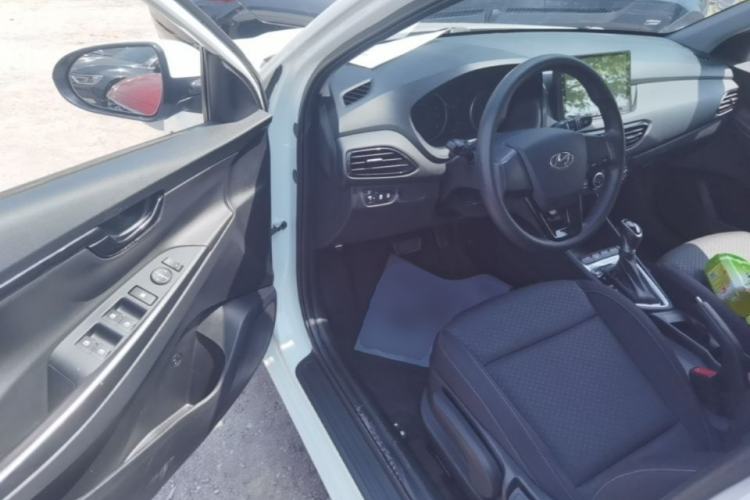 Used Hyundai Celesta 2018 1.6L Automatic GL Enjoyment Edition China VI compliant