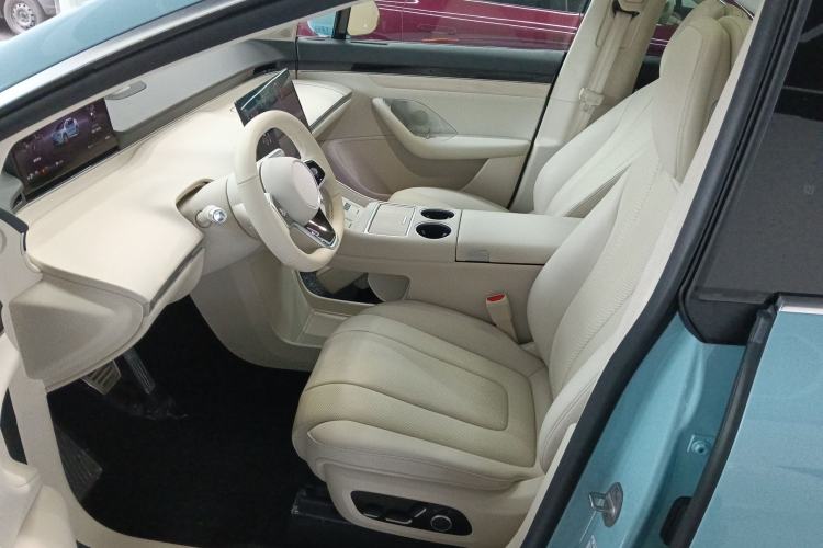 Used Hima Luxeed R7 2025 Range-Extended Version 251 km Max Left Front Seat