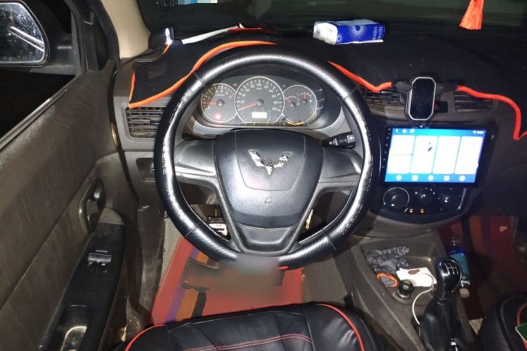 Used Wuling Hongguang 2014 1.5L Base Version Steering Wheel