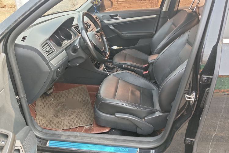 Used Volkswagen Lavida 2015 1.6L Automatic Comfort Edition