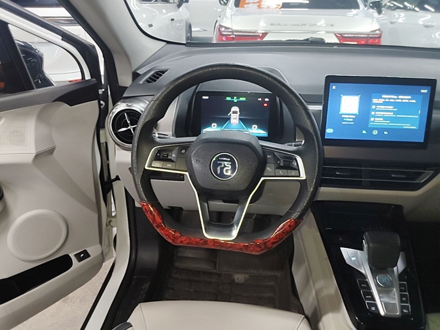 BYD Yuan Pro 2021 401 km Luxury Version — снимка 13