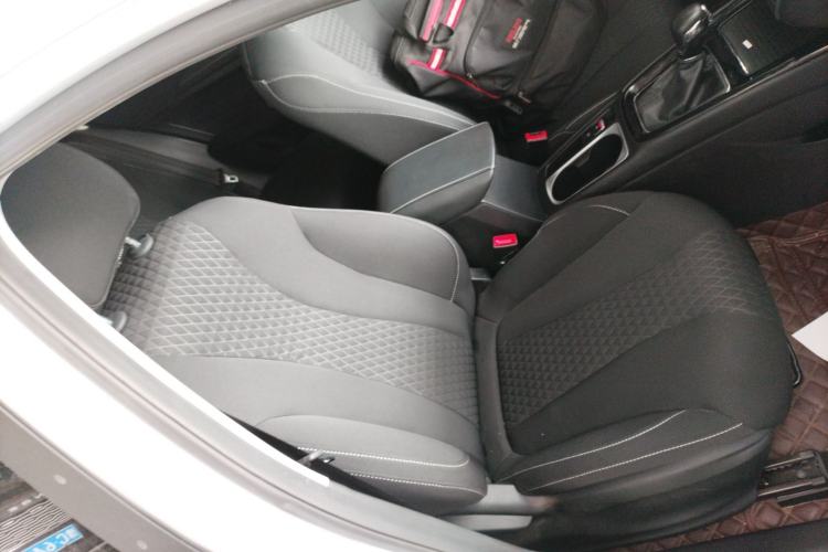 Used Roewe i5 2020 1.5L Automatic 4G Connected Linghao Edition
