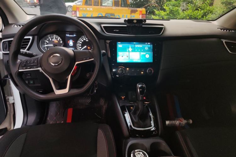 Used Nissan Qashqai 2019 2.0L CVT Smart Enjoyment Version Center Console