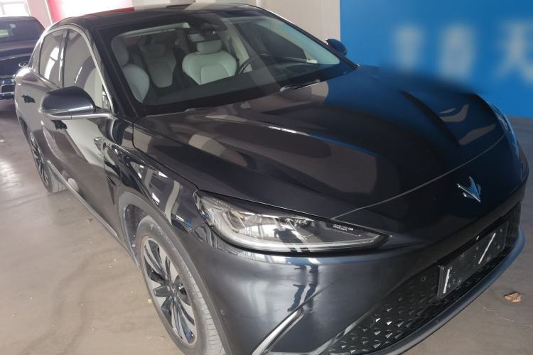 Used ARCFOX Alpha S 2021 708S+ 160kW Front Right 45 Deg