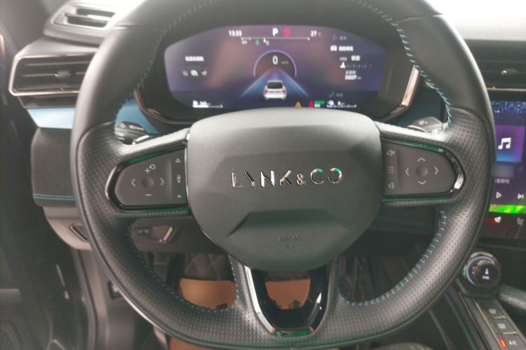Used Lynk & Co 05 EM-P 2021 1.5TD PHEV HALO Steering Wheel