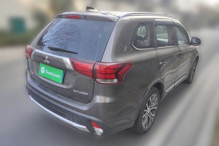 Used Mitsubishi Outlander 2017 2.0L Two-Wheel Drive Glory Edition 5 Seats