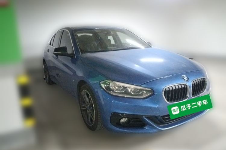 Used BMW 1 Series 2018 118i Sport Edition Front Right 45 Deg