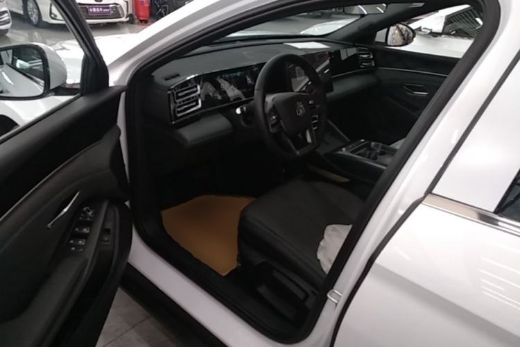 Used BYD Qin L 2026 DM-i 128KM Progressive Edition
