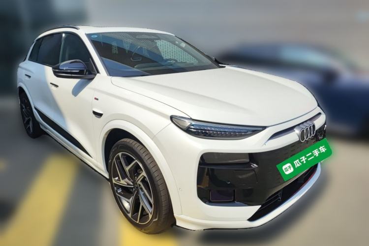 Used Audi Q6L e-tron 2026 First Launch Navigation Edition Front Right 45 Deg