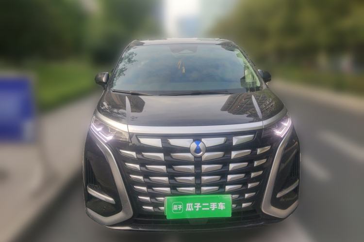 Used Denza D9 2024 DM-i 970 Luxury Model
