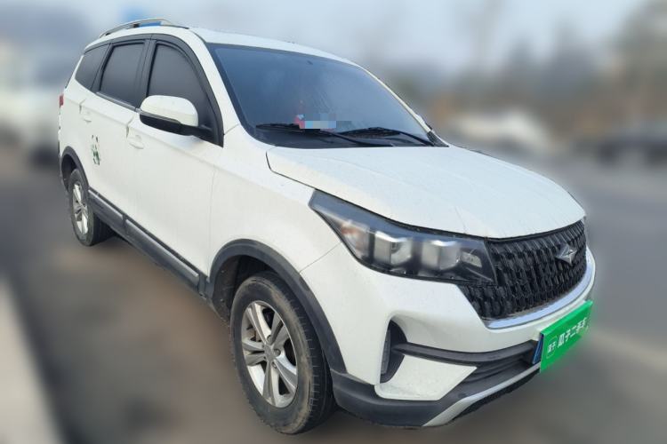 Used BAIC Ruixiang X3 2022 1.5L Manual Luxury Version 7 Seats Front Right 45 Deg