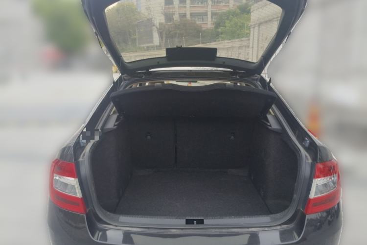 Used Skoda Octavia 2017 1.6L Automatic Smart Drive Edition
