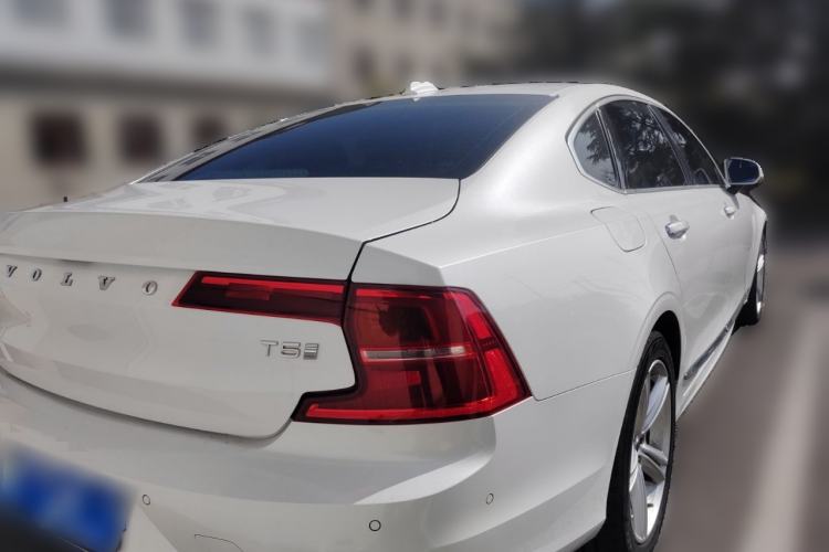 Used Volvo S90 2019 T5 Zhiyuan Edition Rear Right 45 Deg