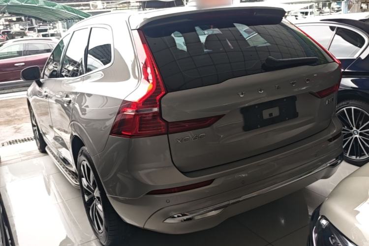 Used Volvo XC60 2023 B5 4x4 Smart Luxury Edition