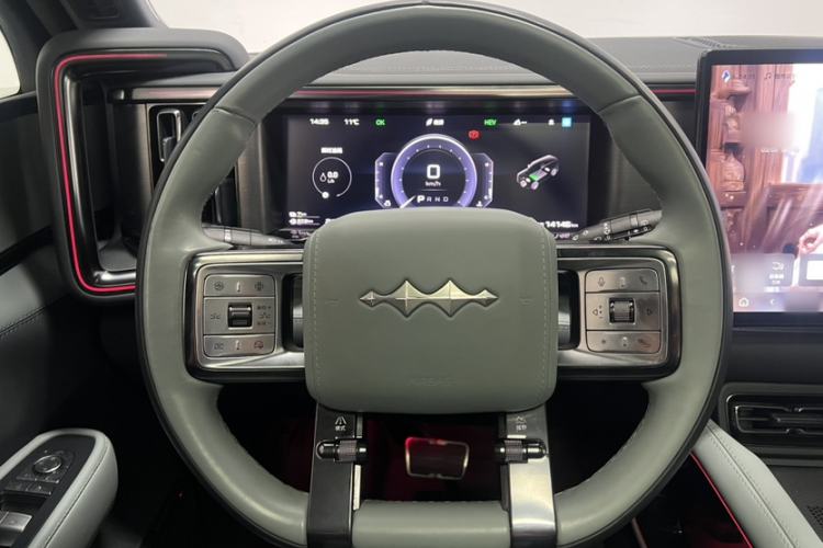 Used Formula Leopard Leopard 5 2023 Explore Edition
