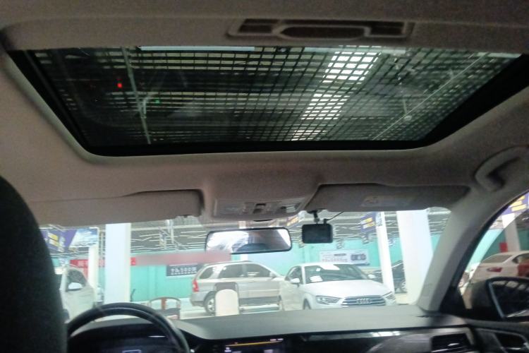 Used Volkswagen Lavida 2019 1.5L Automatic Comfort Edition China VI Standard Headliner