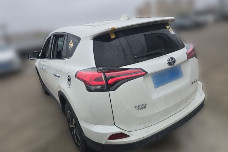 Used Toyota RAV4 2016 2.0L CVT Two-Wheel Drive Fashion Edition China V Standard Rear Left 45 Deg