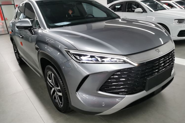 Used BYD Song L DM-i 2025 Intelligent Driving Version 112 km Beyond-Range Type Front Right 45 Deg