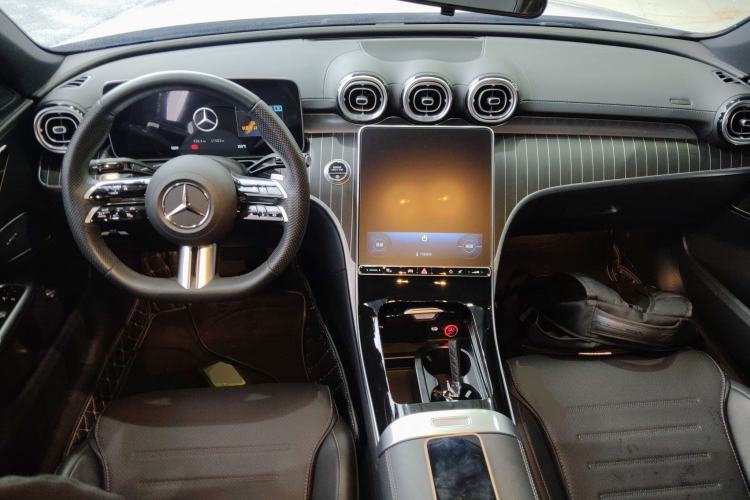 Used Mercedes-Benz C-Class 2024 Restyled C 260 L Sport Edition Center Console