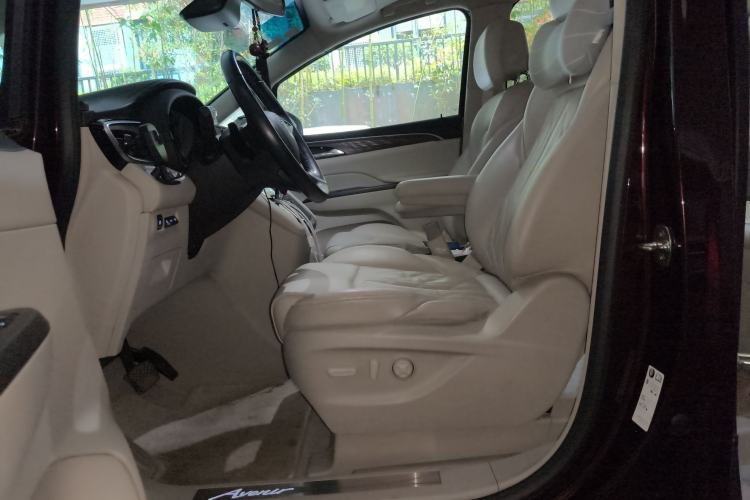 Used Buick GL8 2017 28T Avenir Avia National Emission Standard V
