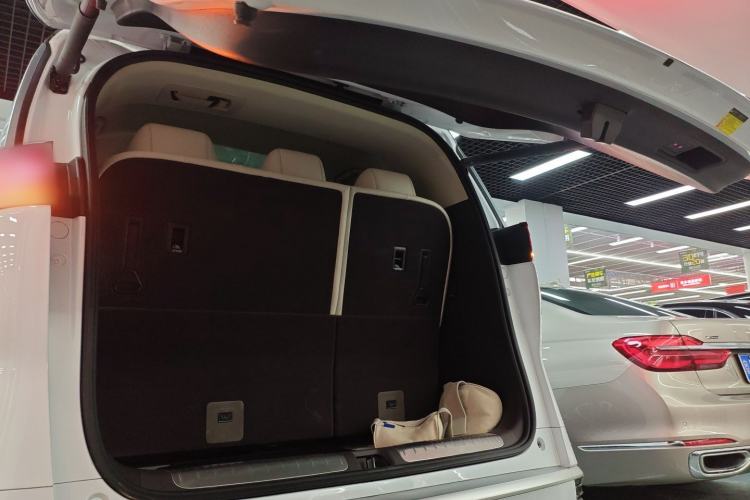 Used Denza D9 2024 DM-i 1050 Luxury Model